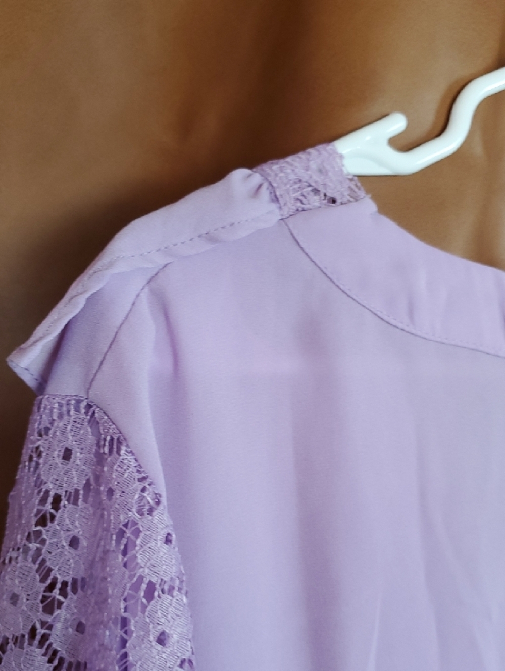 XL Womens New York & Company Lavender Ruffle Lace V-Neck Top - Picture 11 of 15